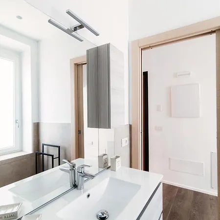 Diaz 67 Secret Terrace - The House Of Travelers Apartament Como